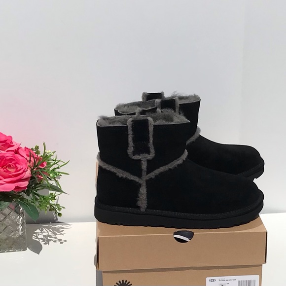 UGG Classic Mini Spill Seam - Picture 3 of 8